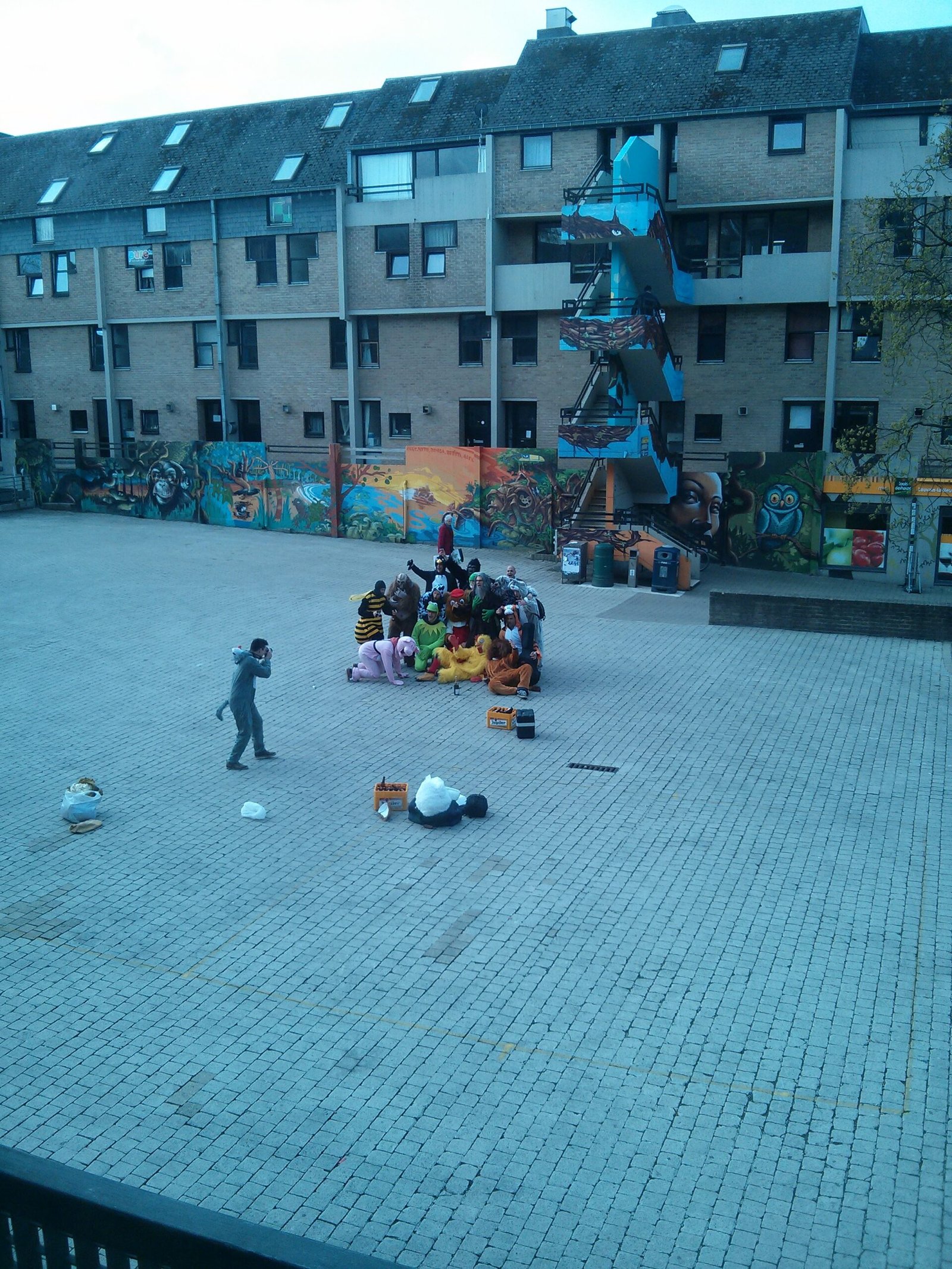 France – Enterrement de Vie de Garçon (image credits: wikimedia)