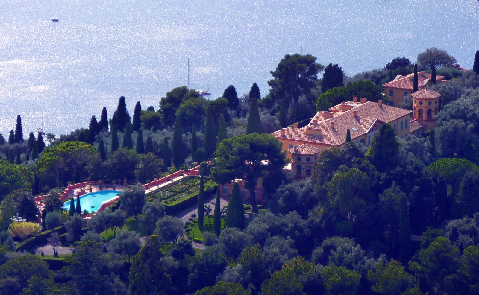 Villa Leopolda (France) – $750 Million (Estimated) (image credits: wikimedia)