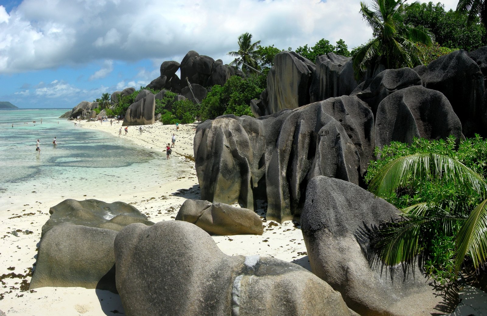Anse Source d’Argent, Seychelles (image credits: wikimedia)