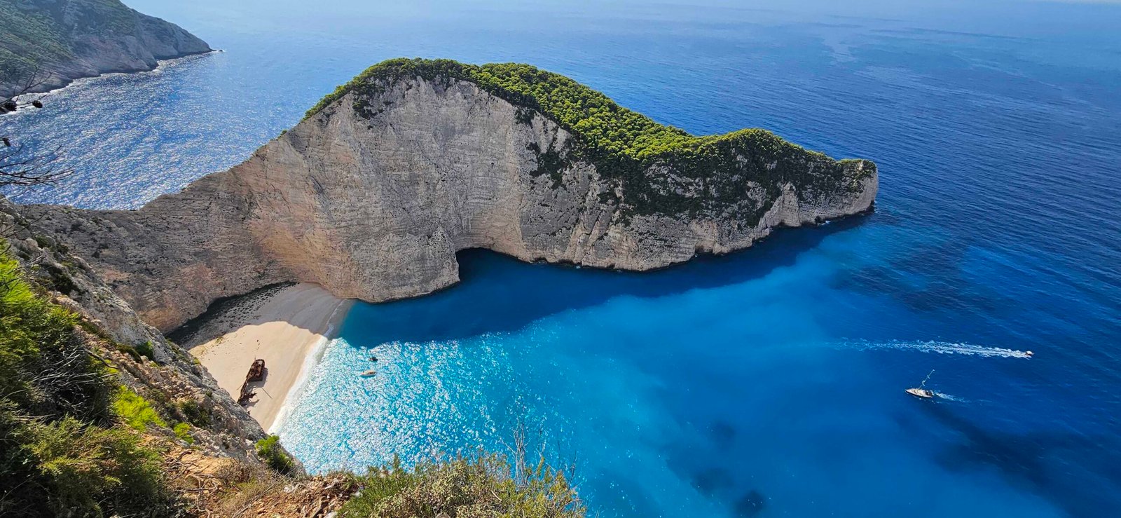 Navagio Beach (Shipwreck Beach), Greece (image credits: wikimedia)