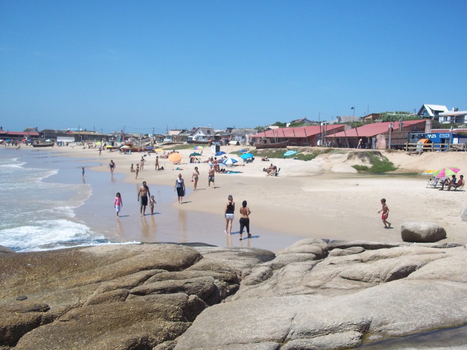 Punta del Diablo, Uruguay (image credits: wikimedia)