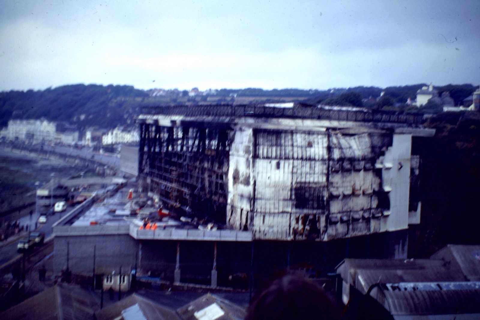 The Fiery Fate of the Summerland Leisure Centre (image credits: wikimedia)