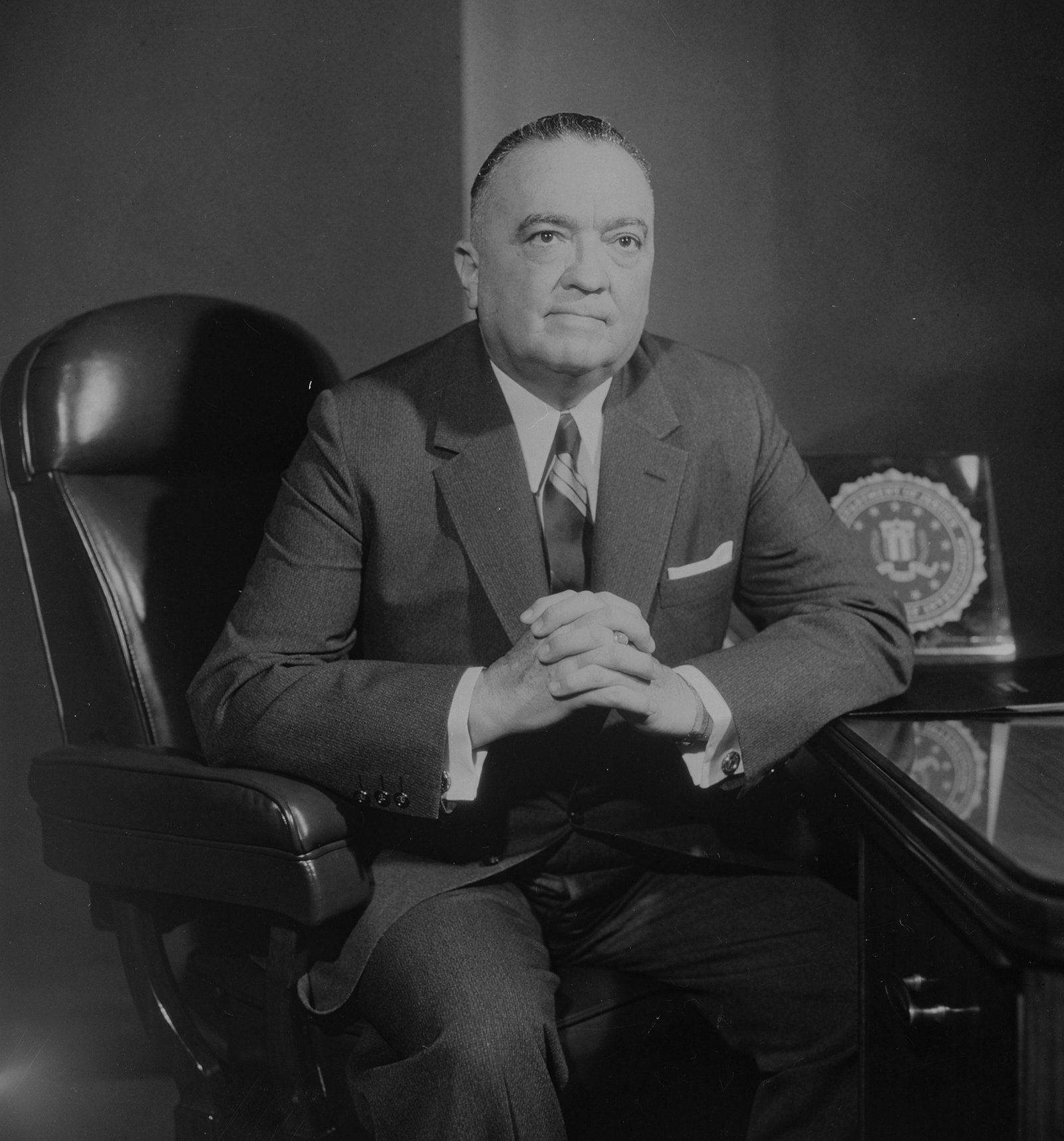 The FBI's Obsession with Ol' Blue Eyes (image credits: wikimedia)