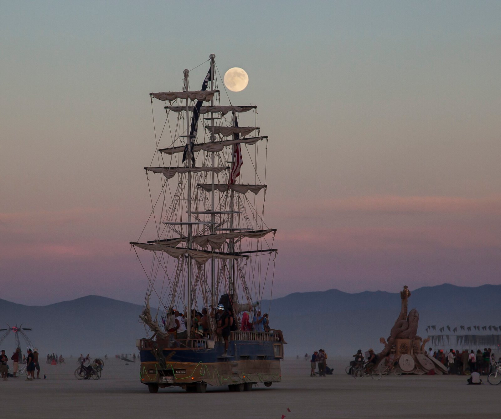 Burning Man – Black Rock Desert, Nevada, USA (image credits: wikimedia)