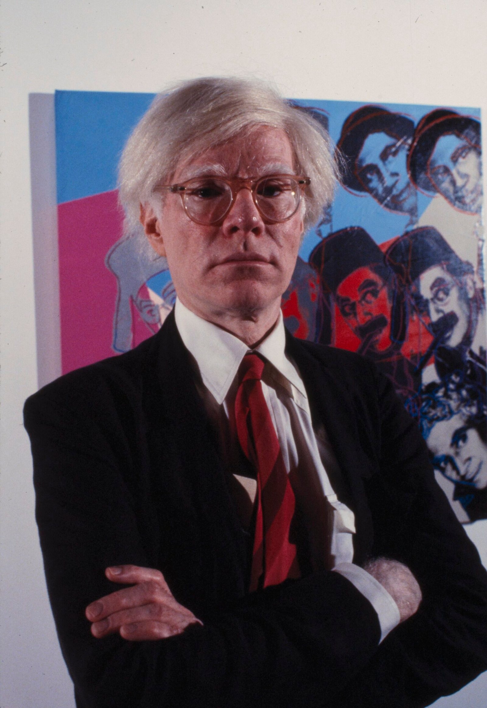 Blurred Art and Commerce (image credits: wikimedia)