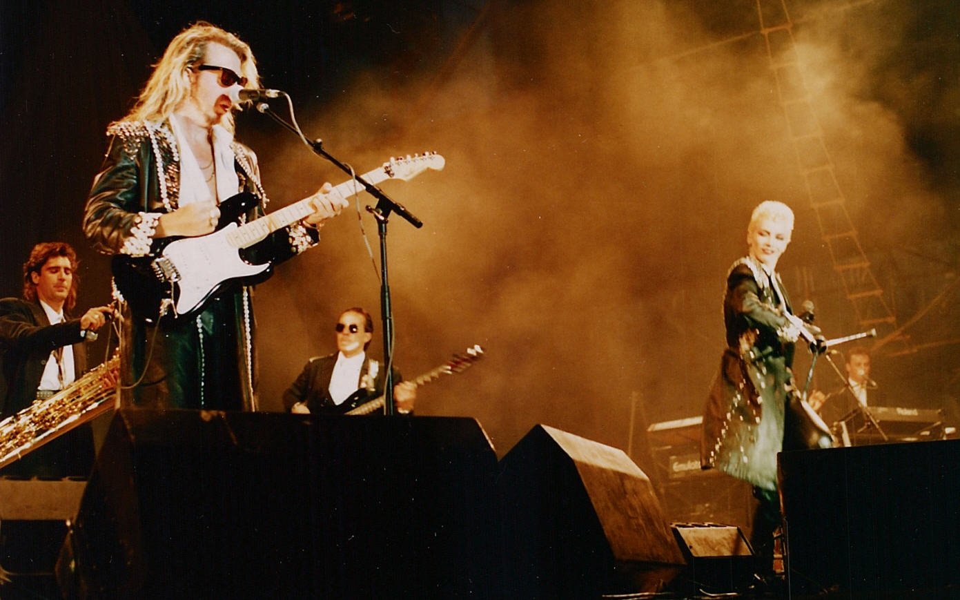 Eurythmics – “Sweet Dreams (Are Made of This)” (image credits: wikimedia)