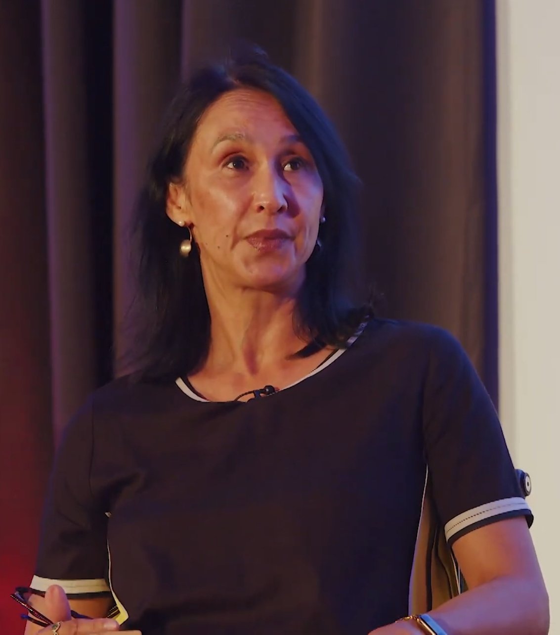 Brick Lane by Monica Ali — United Kingdom (image credits: wikimedia)