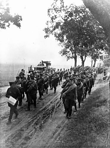 The Soviet Advance: The Eastern Front Crumbles (image credits: wikimedia)