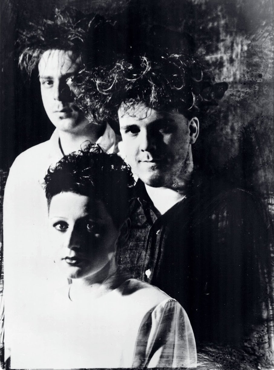 Cocteau Twins – “Carolyn’s Fingers” (image credits: wikimedia)