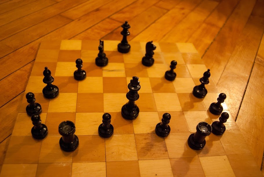 The Unexpected Comparison (image credits: wikimedia)