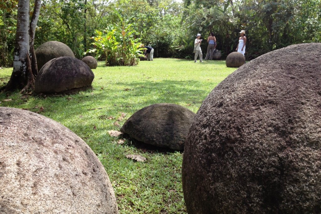 The Stone Spheres of Costa Rica (image credits: wikimedia)