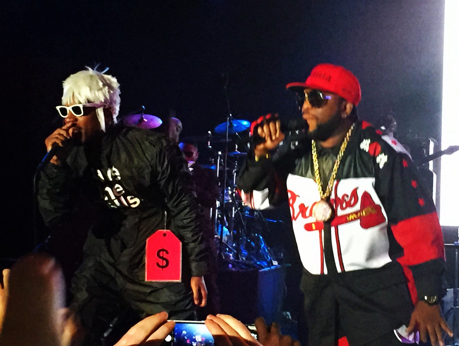 Hey Ya! – OutKast (2003) (image credits: wikimedia)
