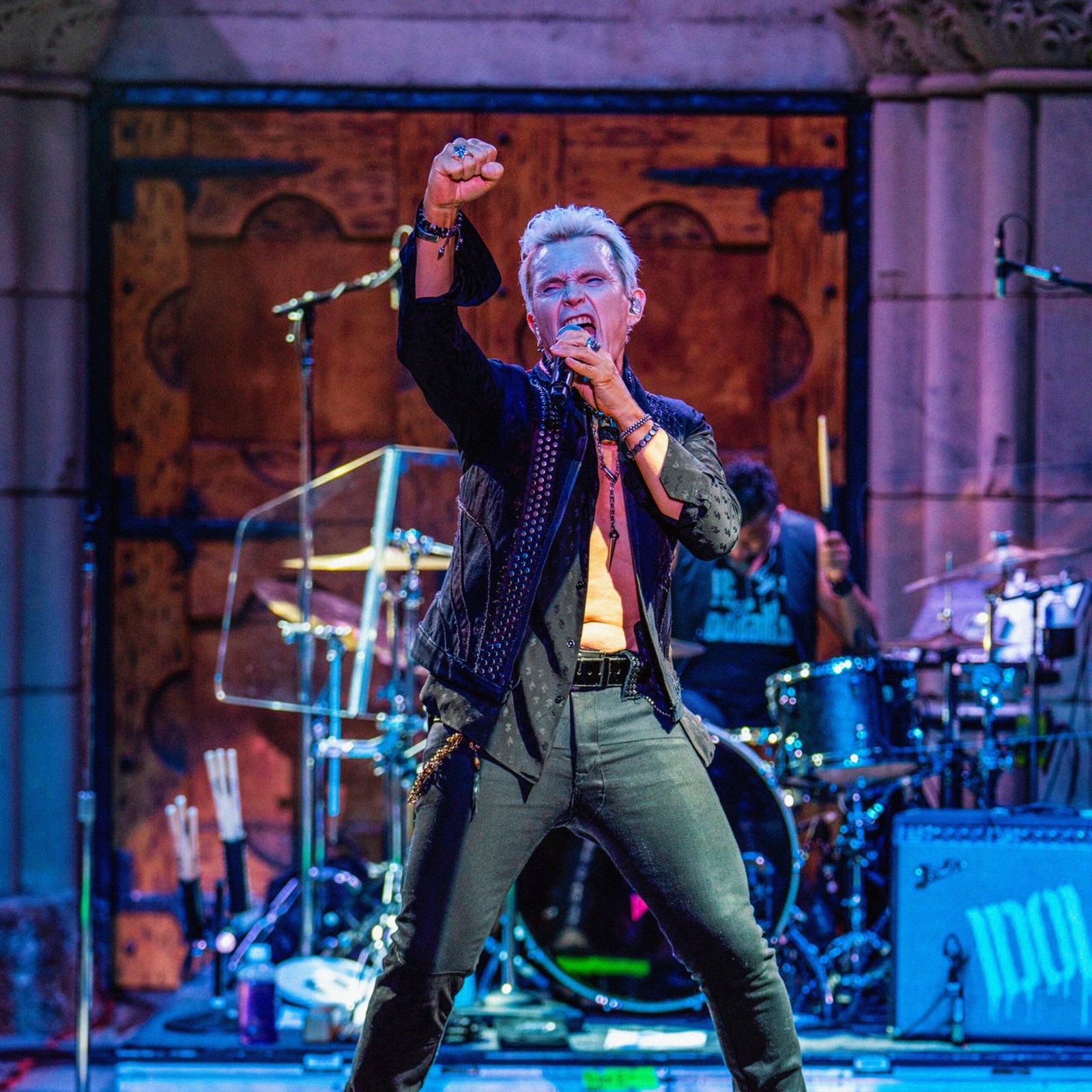 “Dancing With Myself” – Billy Idol (image credits: wikimedia)