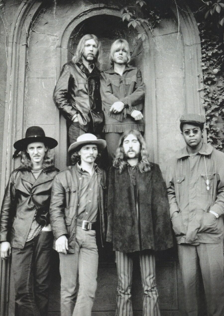 The Allman Brothers Band – At Fillmore East (1971) (image credits: wikimedia)