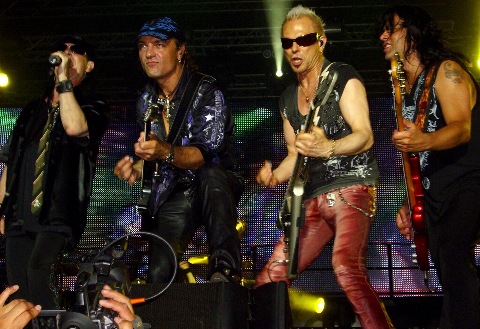 Rock You Like a Hurricane – Scorpions’ Thunderous Hit (image credits: wikimedia)