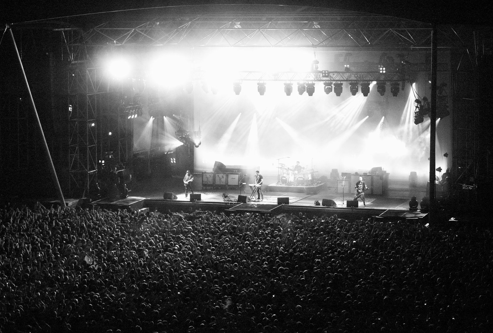 “B.Y.O.B.” – System of a Down (2005) (image credits: wikimedia)