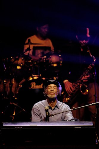 “The Revolution Will Not Be Televised” – Gil Scott-Heron (1971) (image credits: wikimedia)