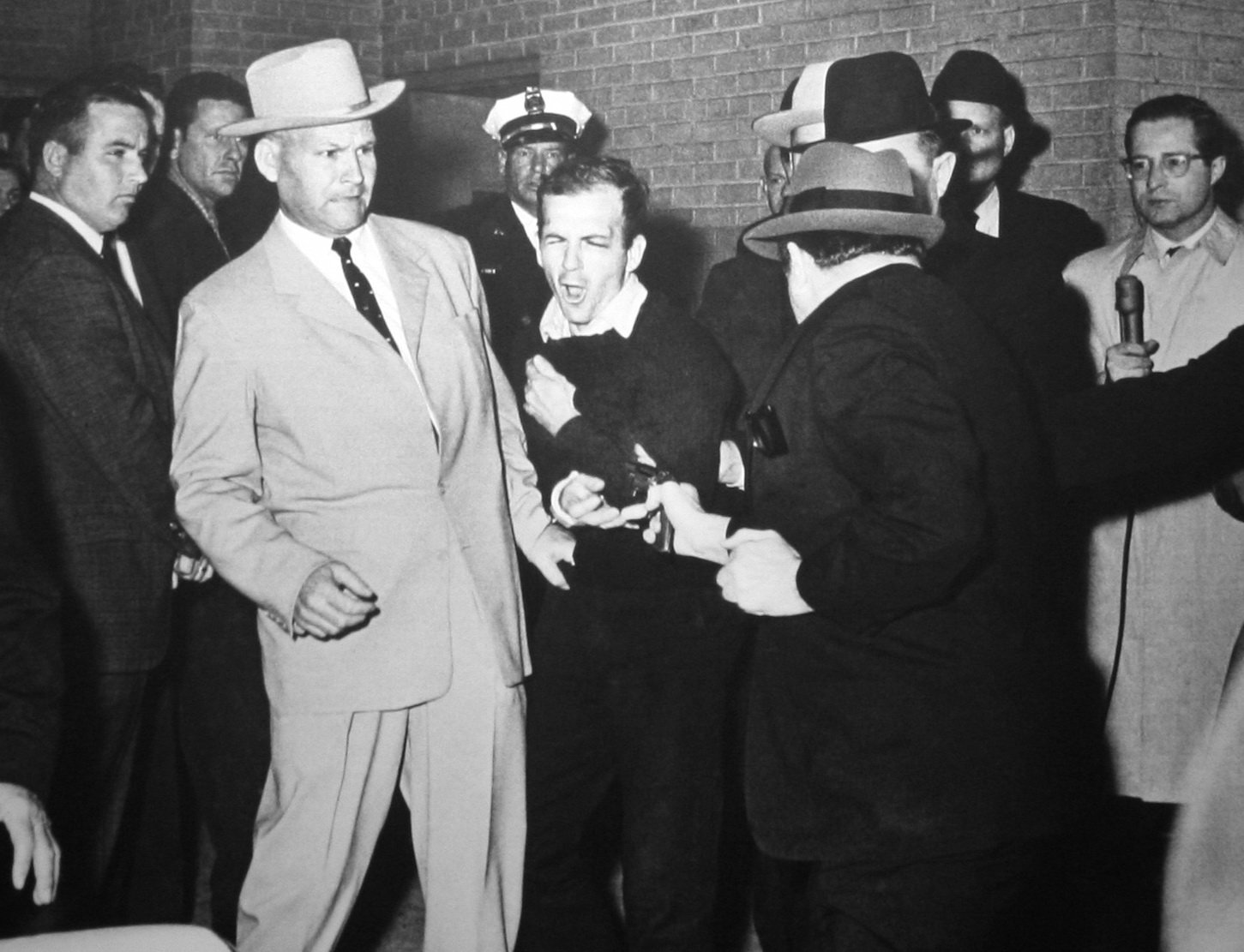 Lee Harvey Oswald Being Shot on Live TV (1963) (image credits: wikimedia)