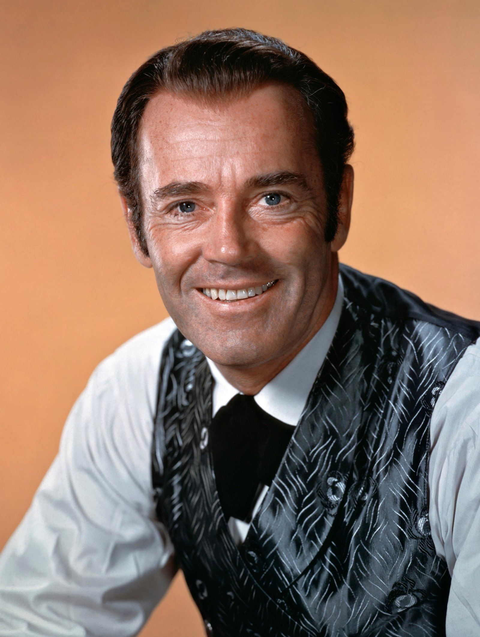 Henry Fonda: The Stoic Lawman (image credits: wikimedia)