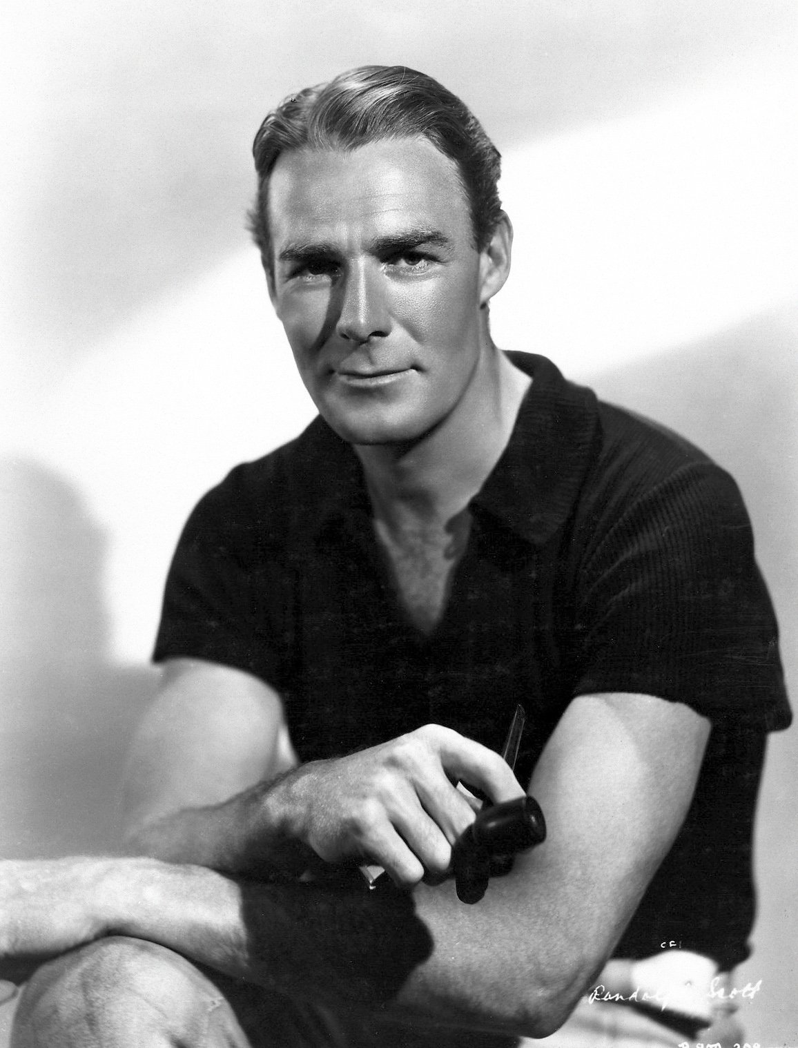 Randolph Scott: The Steadfast Cowboy (image credits: wikimedia)