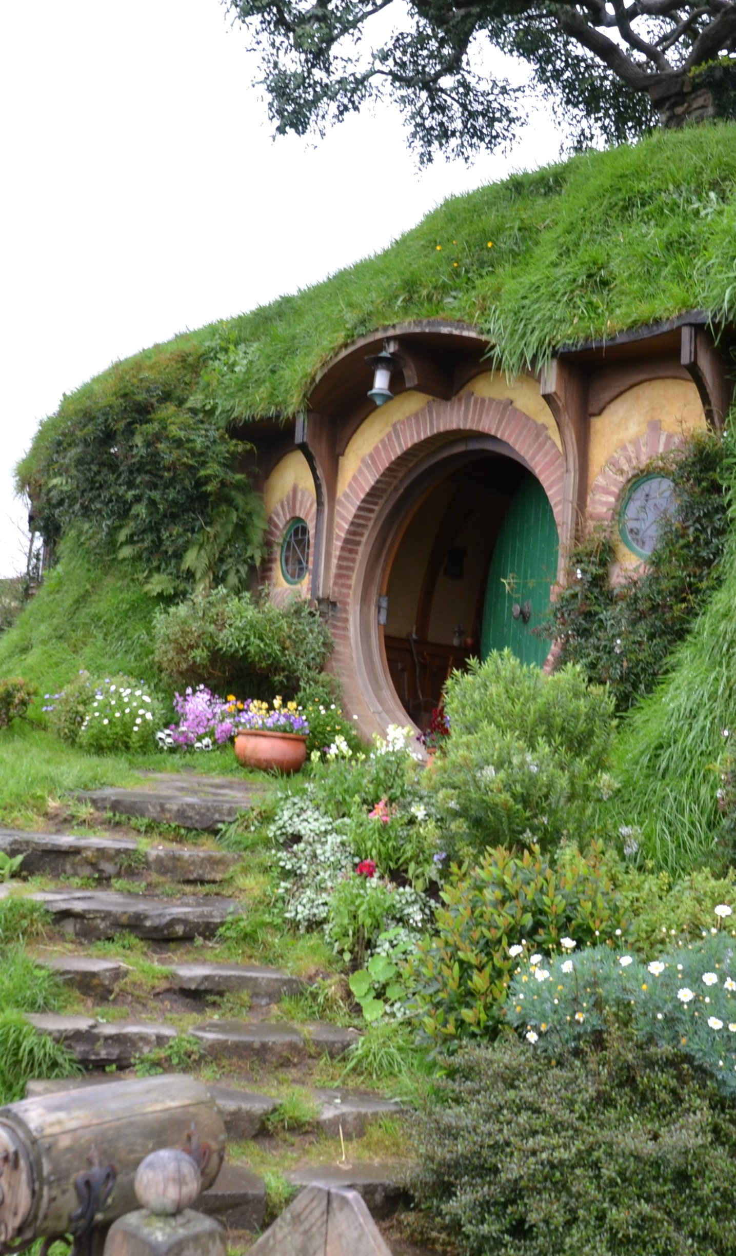 The Lord of the Rings: The Fellowship of the Ring – Epic Success (image credits: wikimedia)