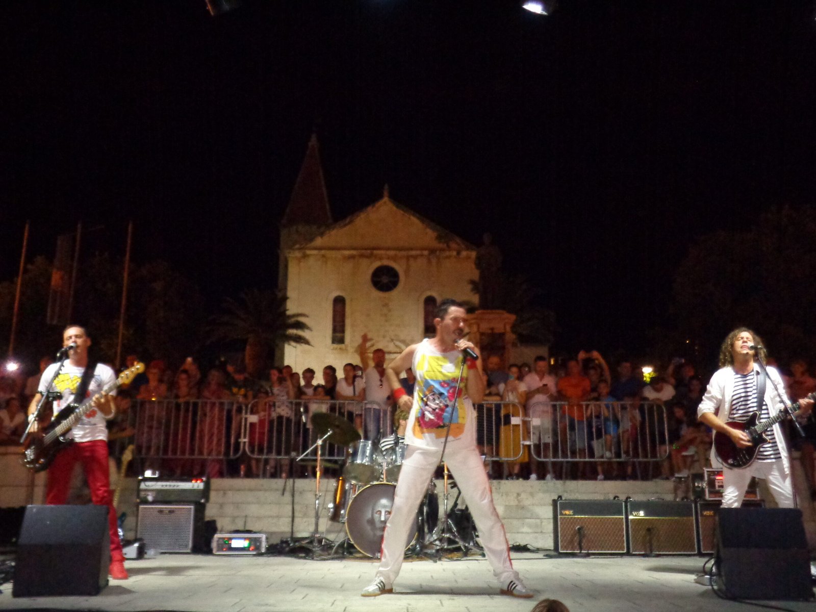 “Bohemian Rhapsody” – Queen (image credits: wikimedia)