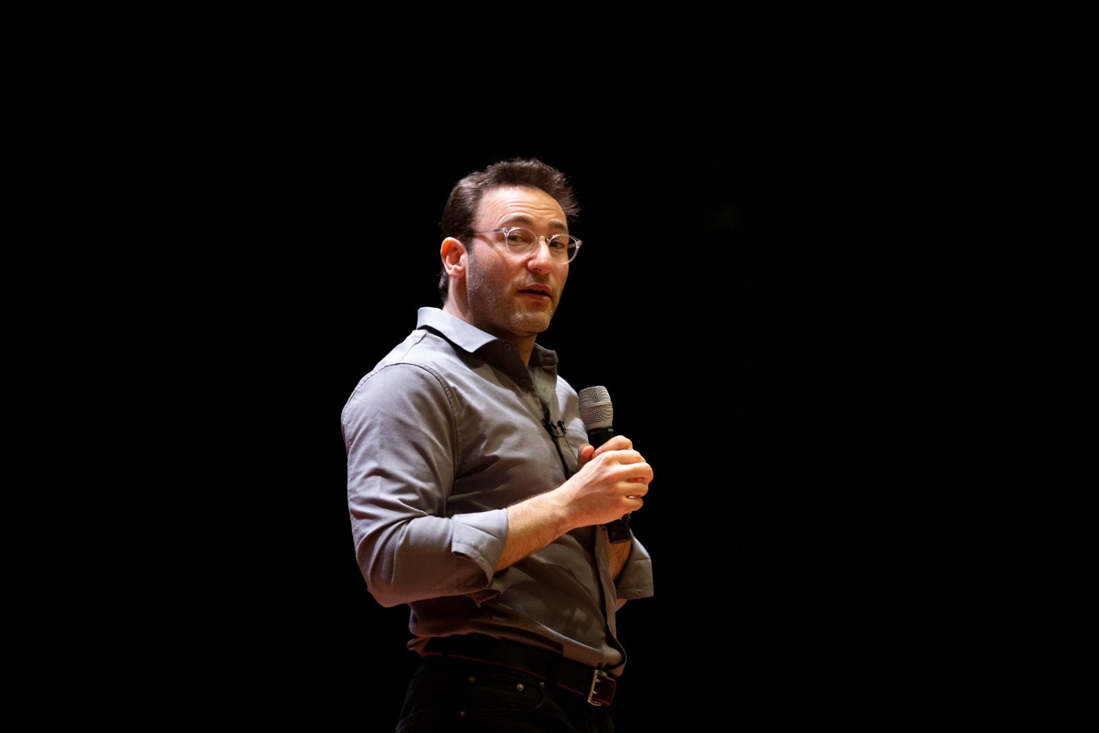 Start with Why by Simon Sinek (image credits: wikimedia)