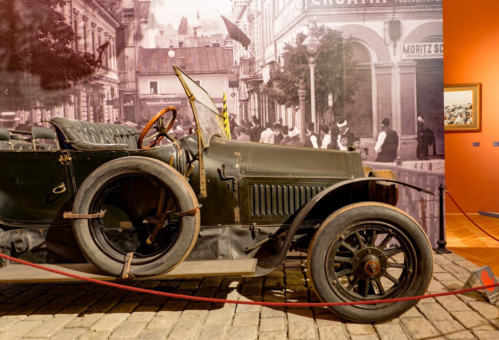 Franz Ferdinand’s Driver Takes a Wrong Turn – 1914 (image credits: wikimedia)