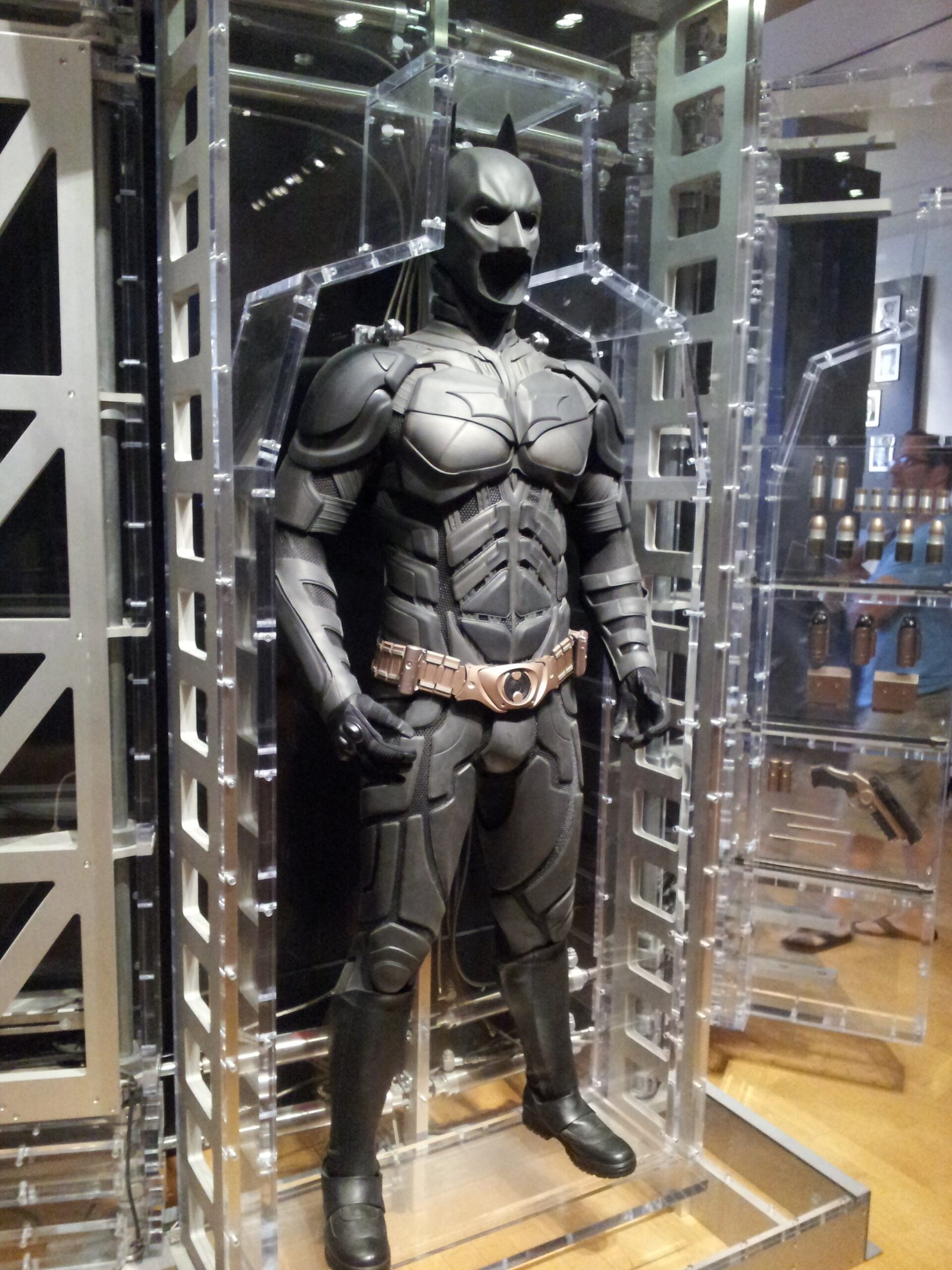 Mugging Extra – The Dark Knight Rises (image credits: wikimedia)