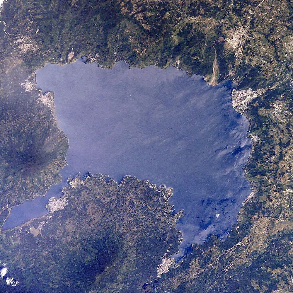 Samabaj – The Mayan City Beneath Lake Atitlán (image credits: wikimedia)
