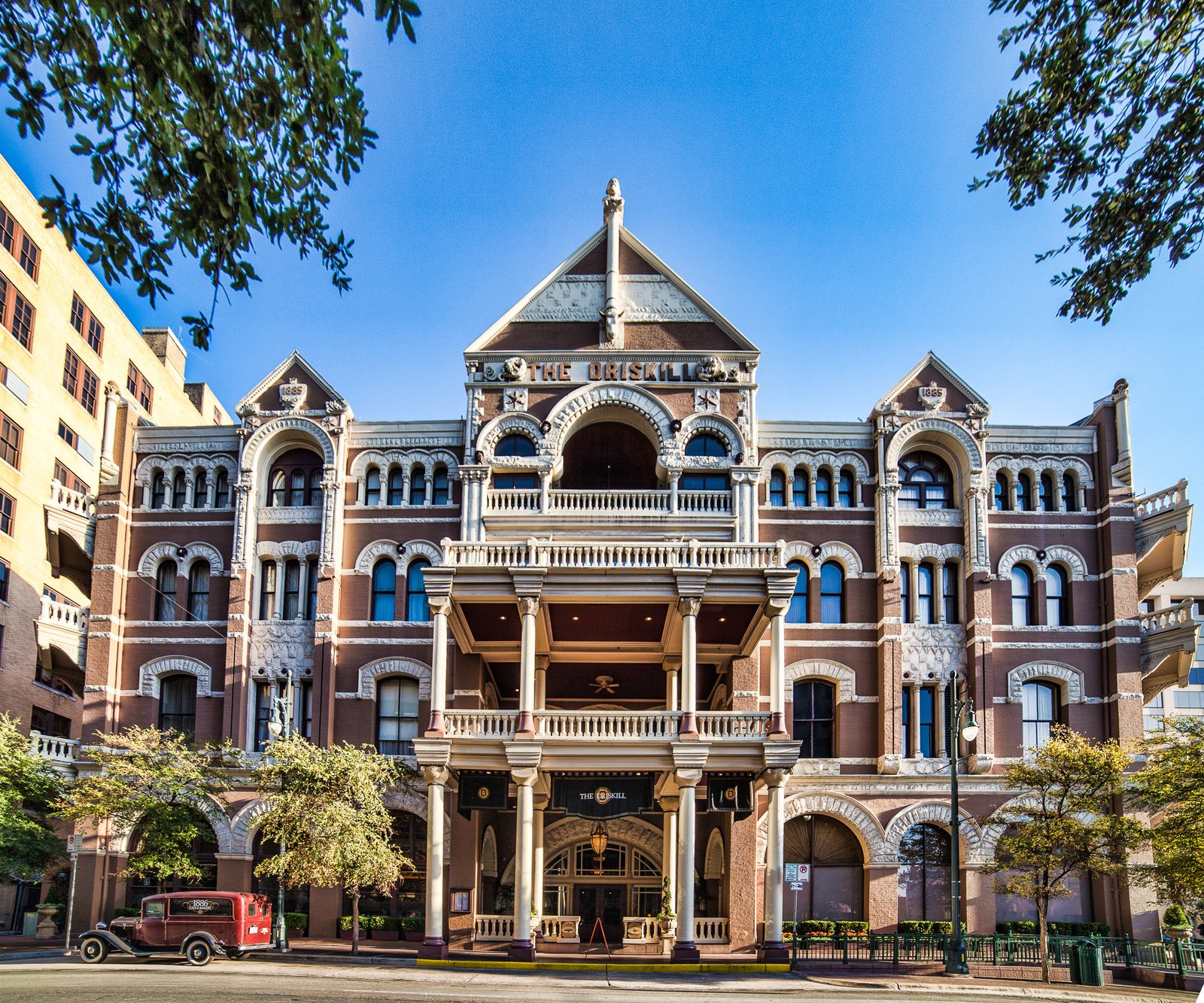 Driskill Hotel — Austin, TX (image credits: wikimedia)
