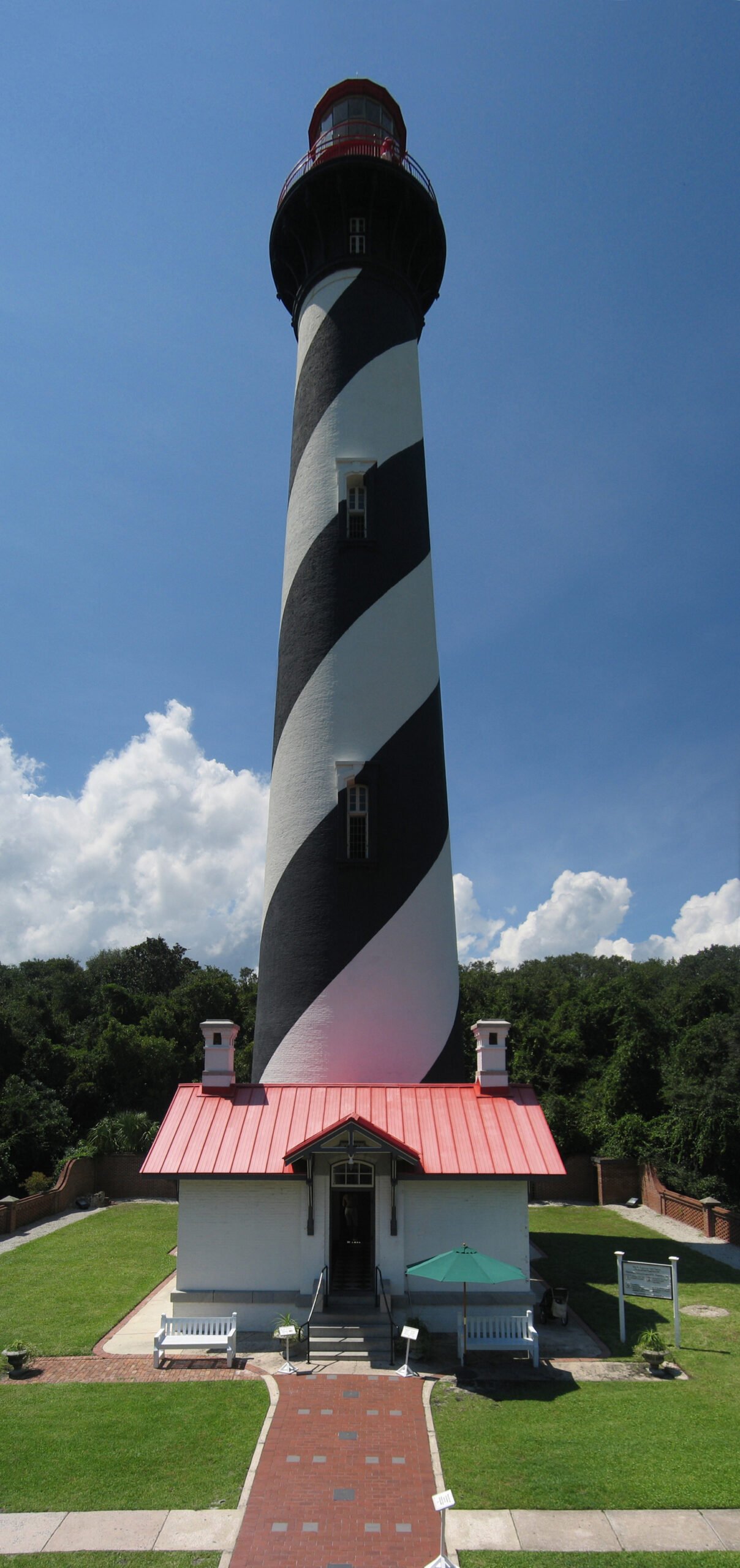 St. Augustine Lighthouse — Florida (image credits: wikimedia)