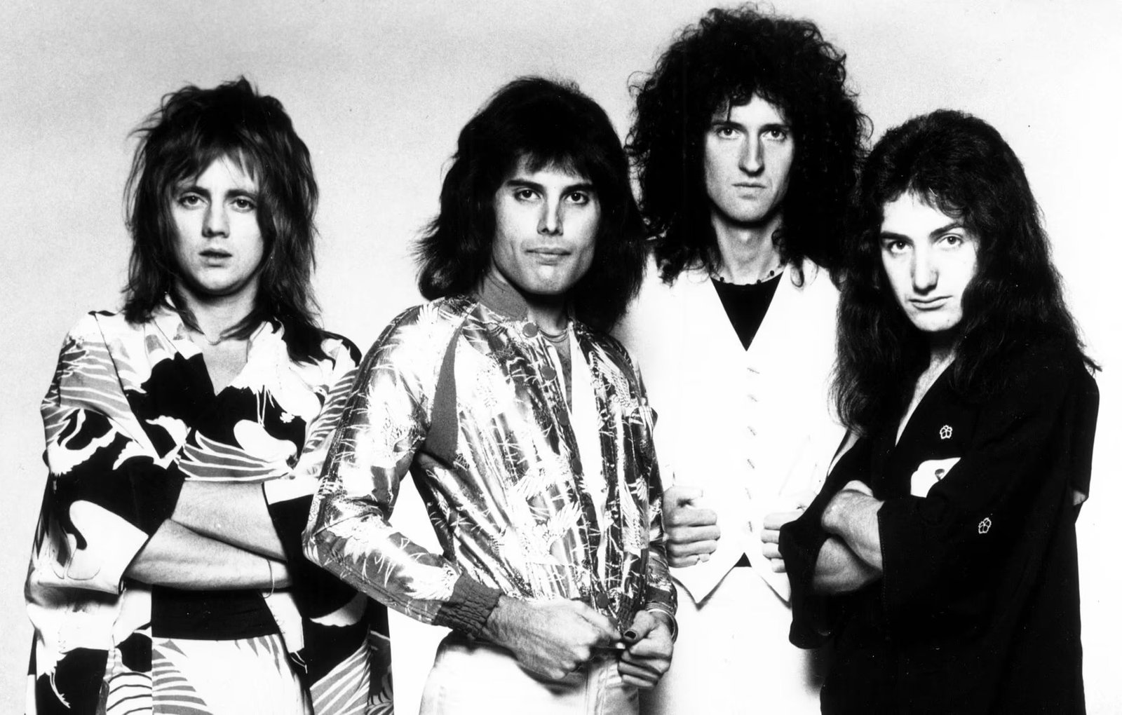Queen – “We Are the Champions” (1977) (image credits: wikimedia)