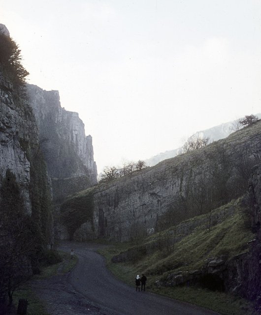 Cheddar Gorge – Somerset, England (image credits: wikimedia)