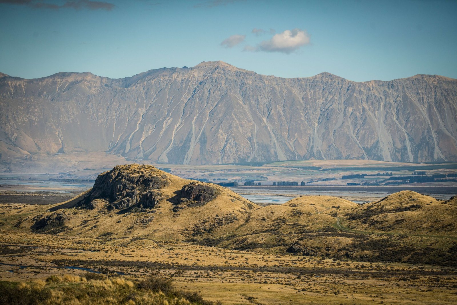 Edoras – Mount Sunday, New Zealand (image credits: wikimedia)