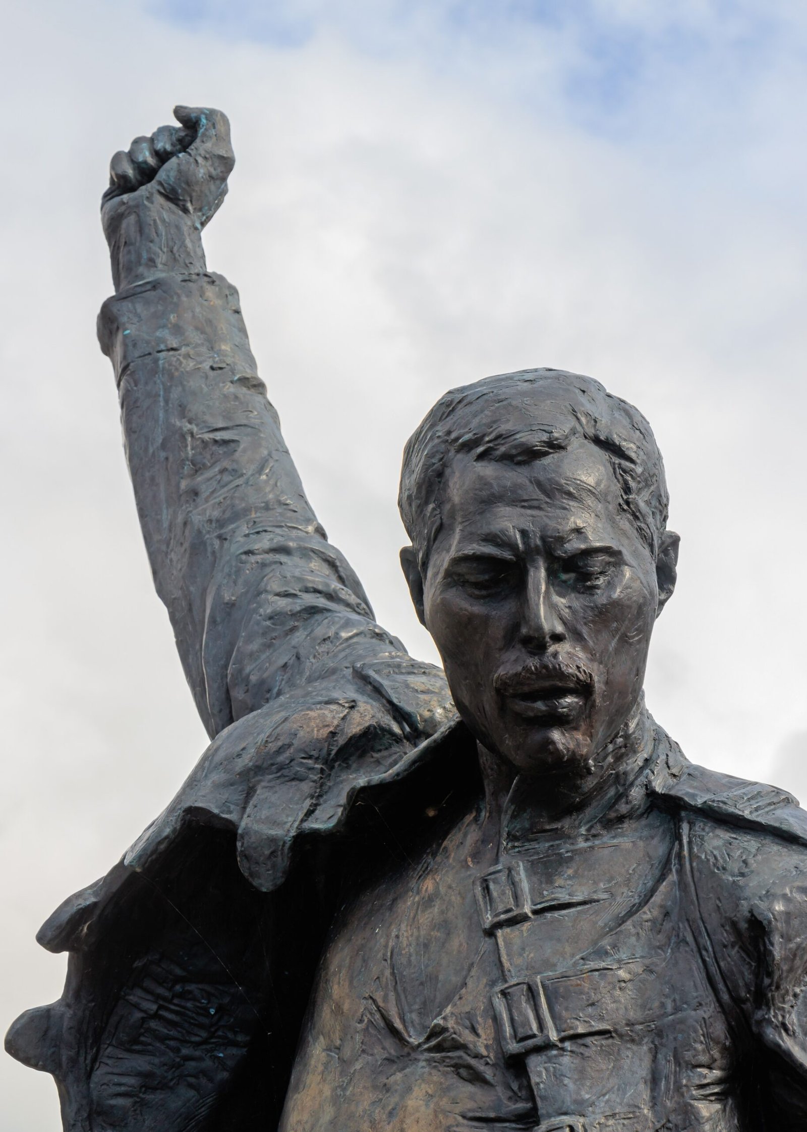 Queen – “Bohemian Rhapsody” (image credits: wikimedia)
