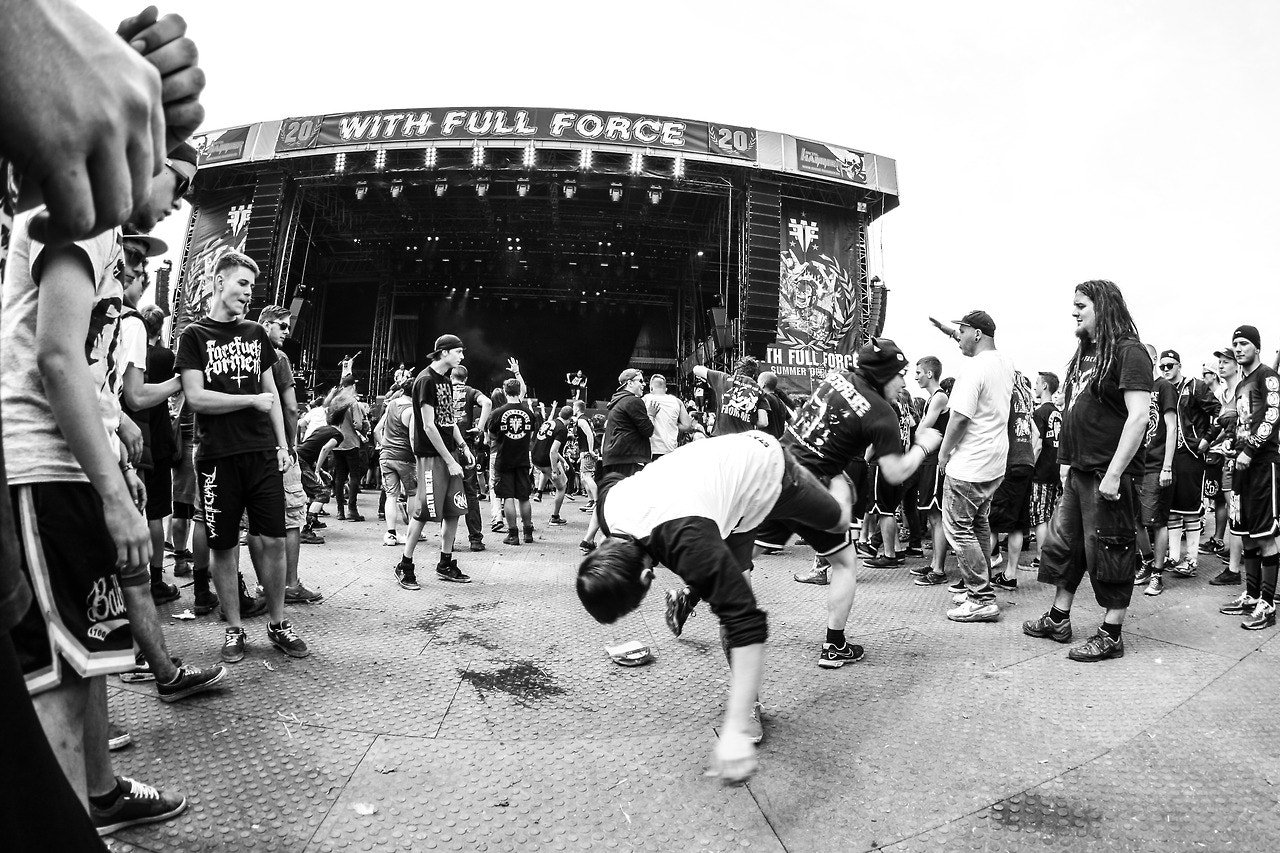 Tips for Nailing Festival Style (image credits: wikimedia)