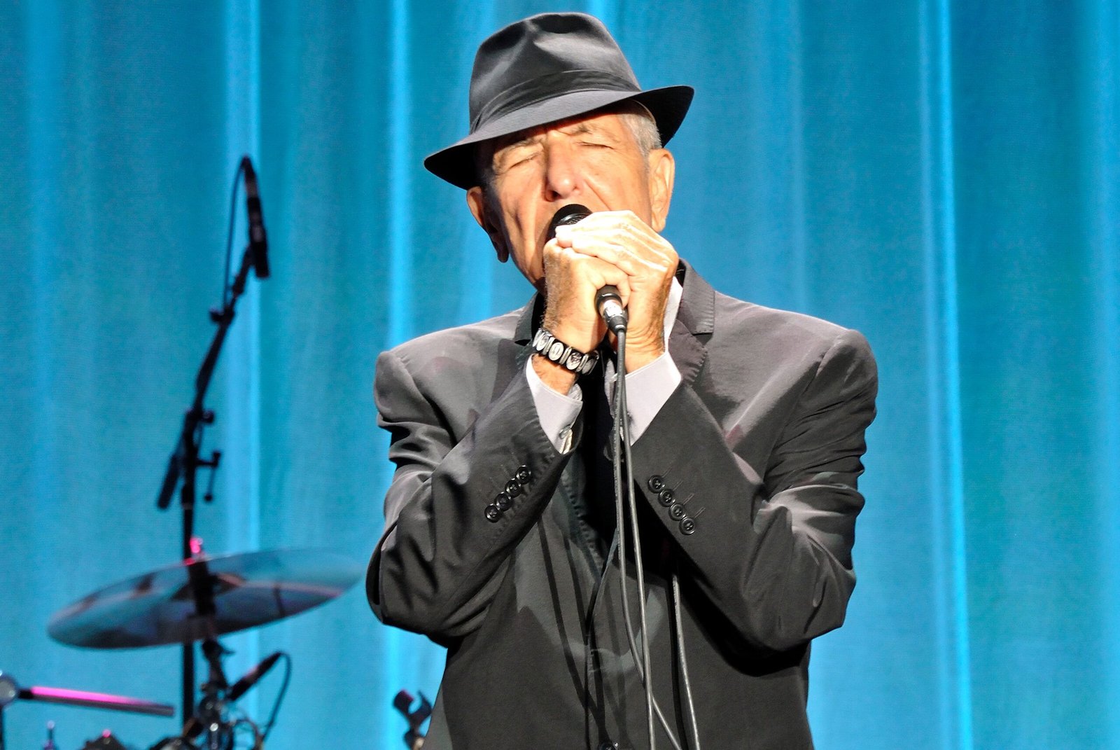 “Hallelujah” – Leonard Cohen (1984) (image credits: wikimedia)