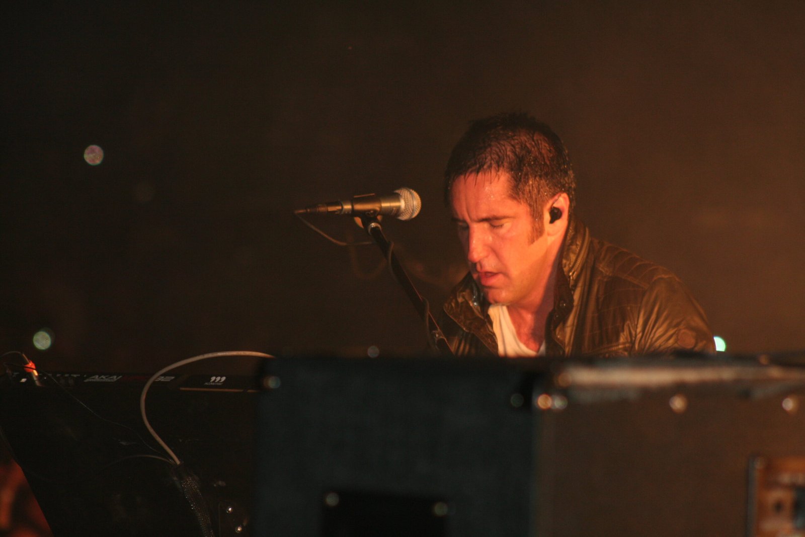 Nine Inch Nails – “The Hand That Feeds” (2005) (image credits: wikimedia)