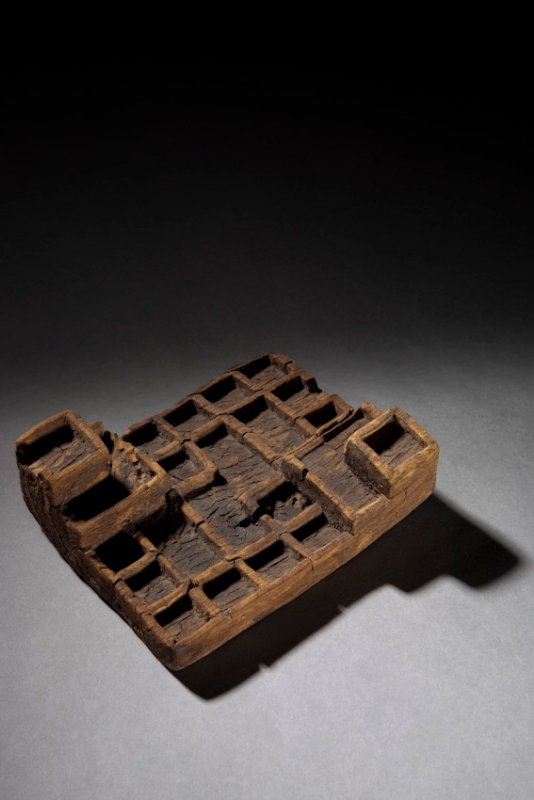 Yupana (Inca Counting Board) (image credits: wikimedia)