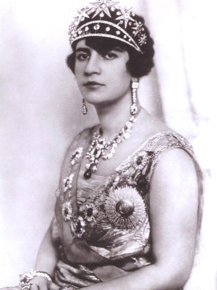Queen Soraya Tarzi (1899–1968, Afghanistan) (image credits: wikimedia)
