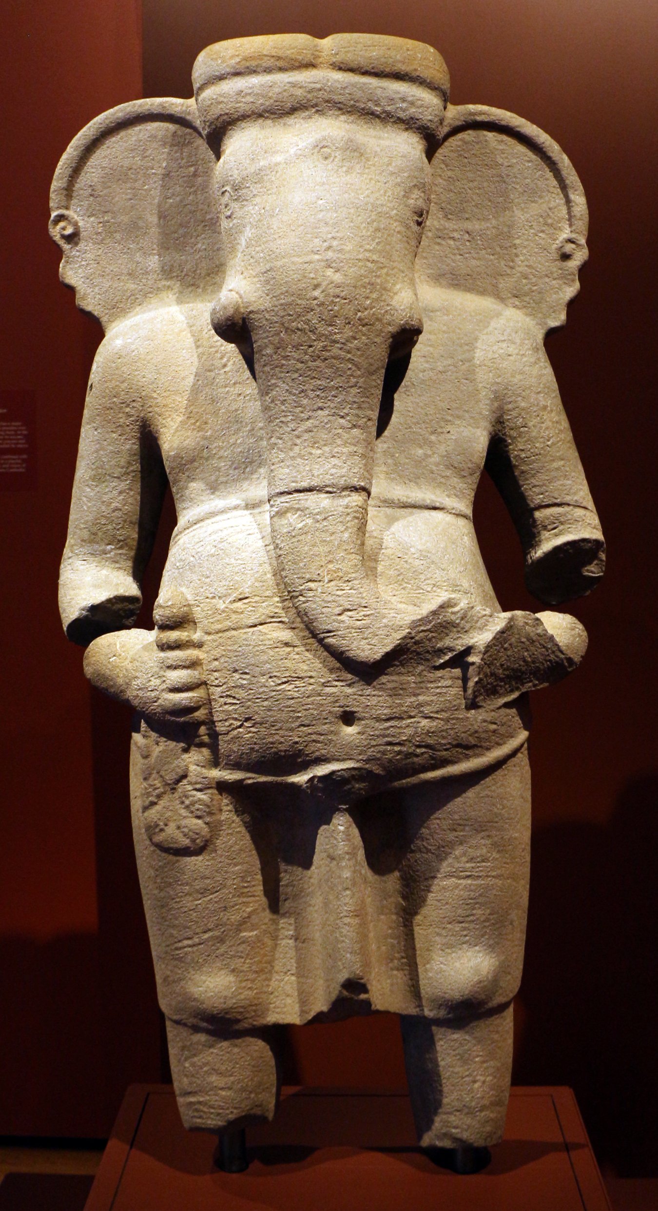 Statue of Ganesha (Cambodia) (image credits: wikimedia)