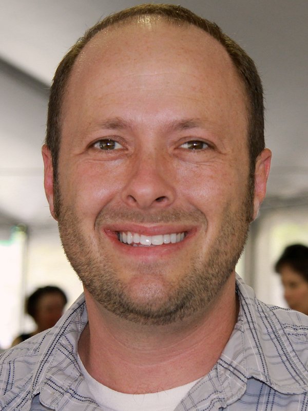 Thirteen Reasons Why by Jay Asher (image credits: wikimedia)