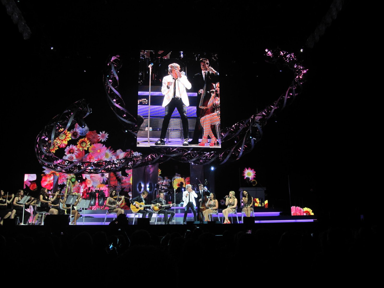 How Touring Is Changing for Rock’s Older Icons (image credits: wikimedia)