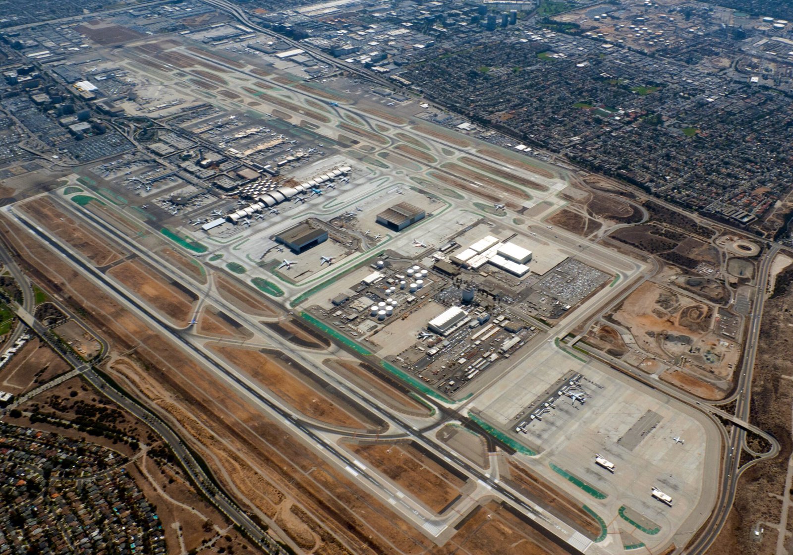 3. Los Angeles International Airport (LAX) — Los Angeles, USA (image credits: wikimedia)