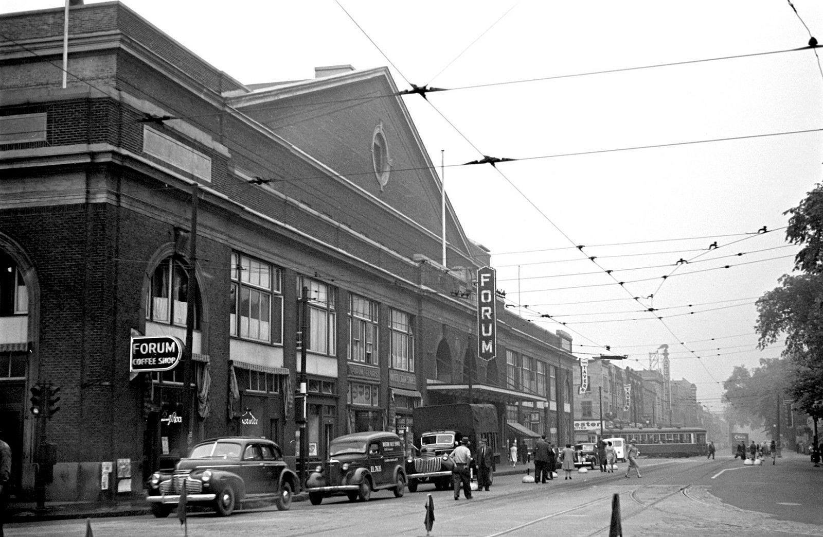The Montreal Forum (Montreal, Canada) (image credits: wikimedia)