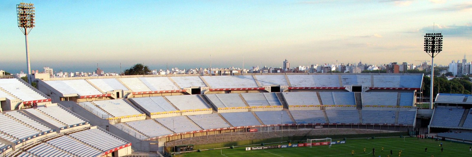 Estadio Centenario (Montevideo, Uruguay) (image credits: wikimedia)