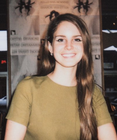 Lana Del Rey – Born to Die (2012) (image credits: wikimedia)