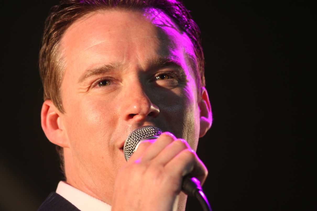 Enterprise (Star Trek spinoff) – “Faith of the Heart” by Russell Watson (image credits: wikimedia)