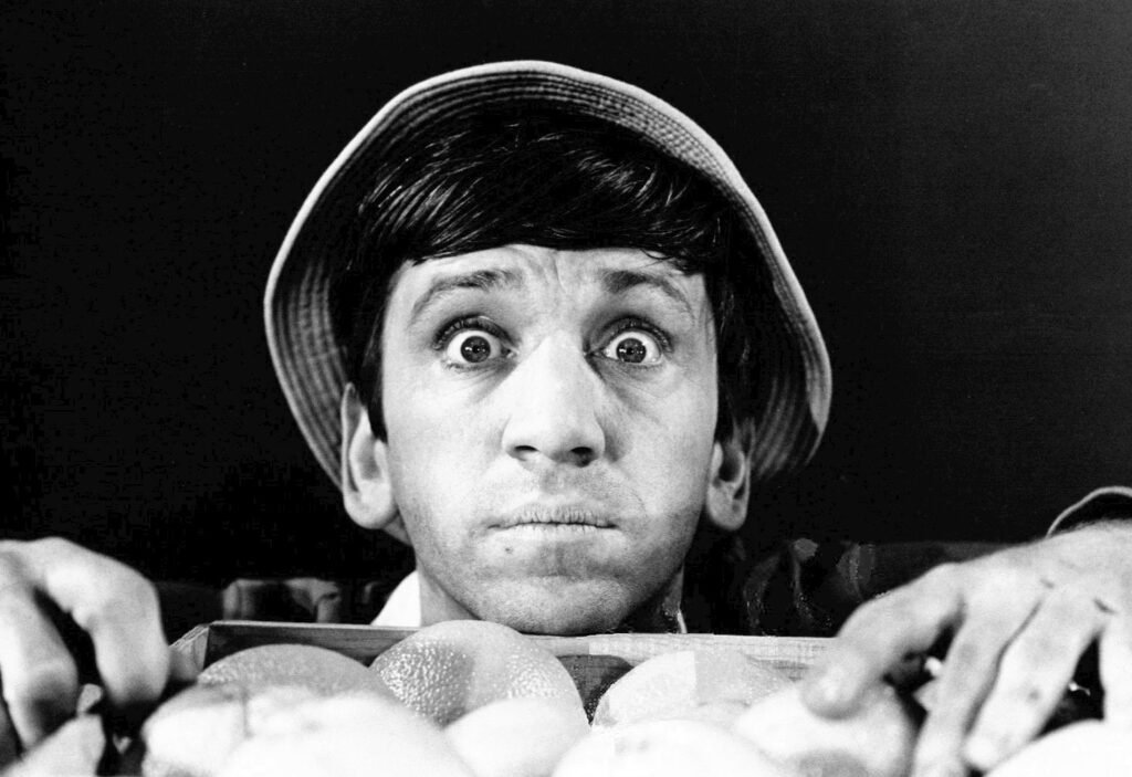 20 TV Theme Songs That Are Better Than the Show
